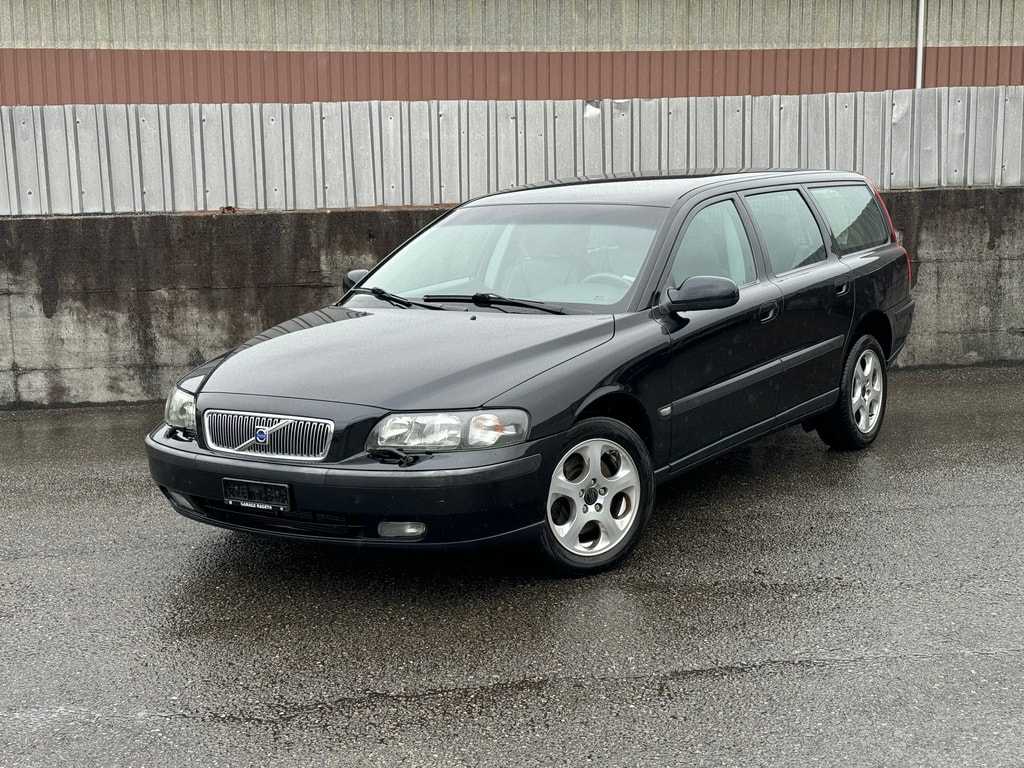 Volvo  2.4T AWD